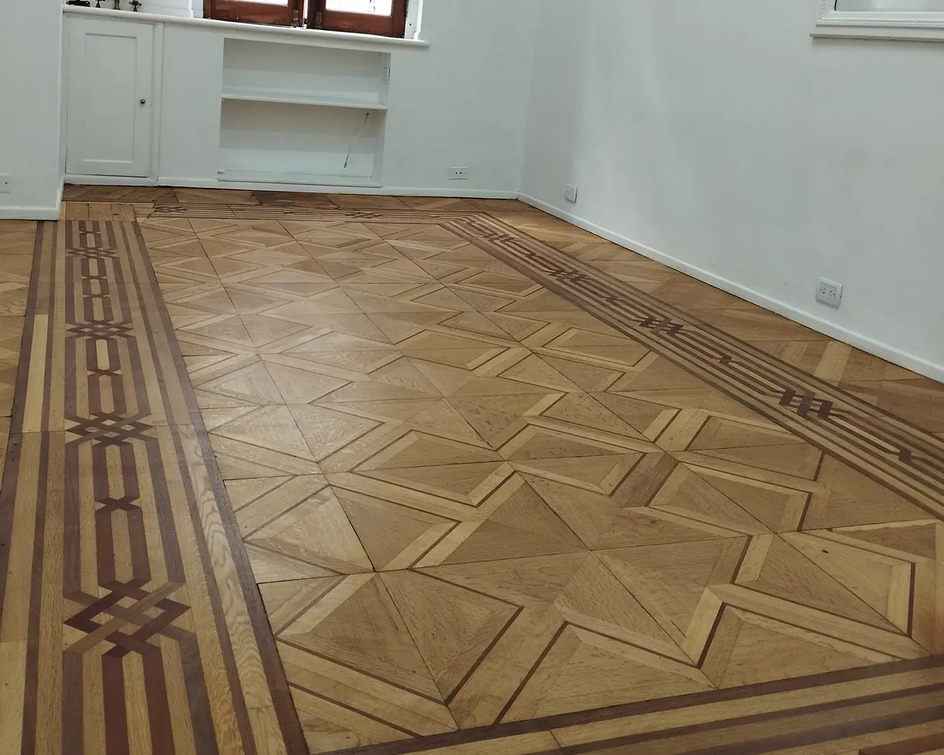 Pulido de pisos de madera después